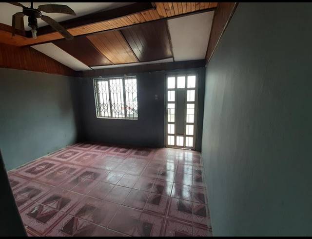 2 BEDROOM PROPERTY TO RENT IN UMLAZI K